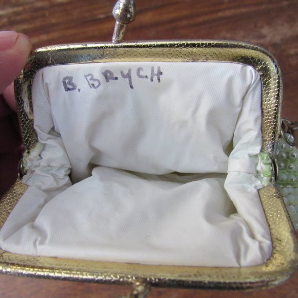 Retro Bead and Sequin Change Purse - Picture 4 of 5